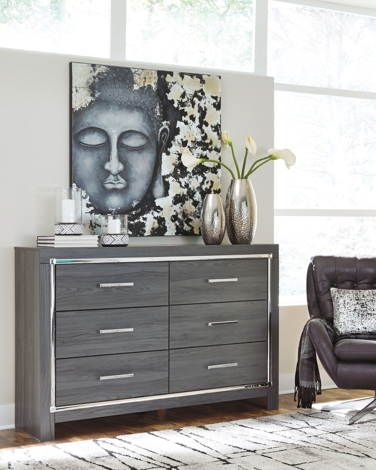 Lodanna - Dresser, Mirror - R&R Furniture Gallery (Fountain Valley, CA)