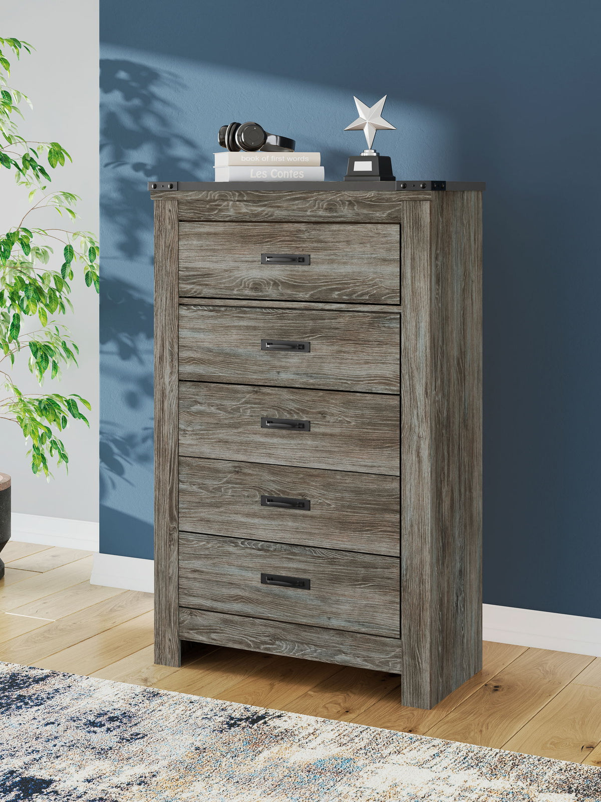 Frandern - Five Drawer Chest - Gray - R&R Furniture Gallery (Fountain Valley, CA)