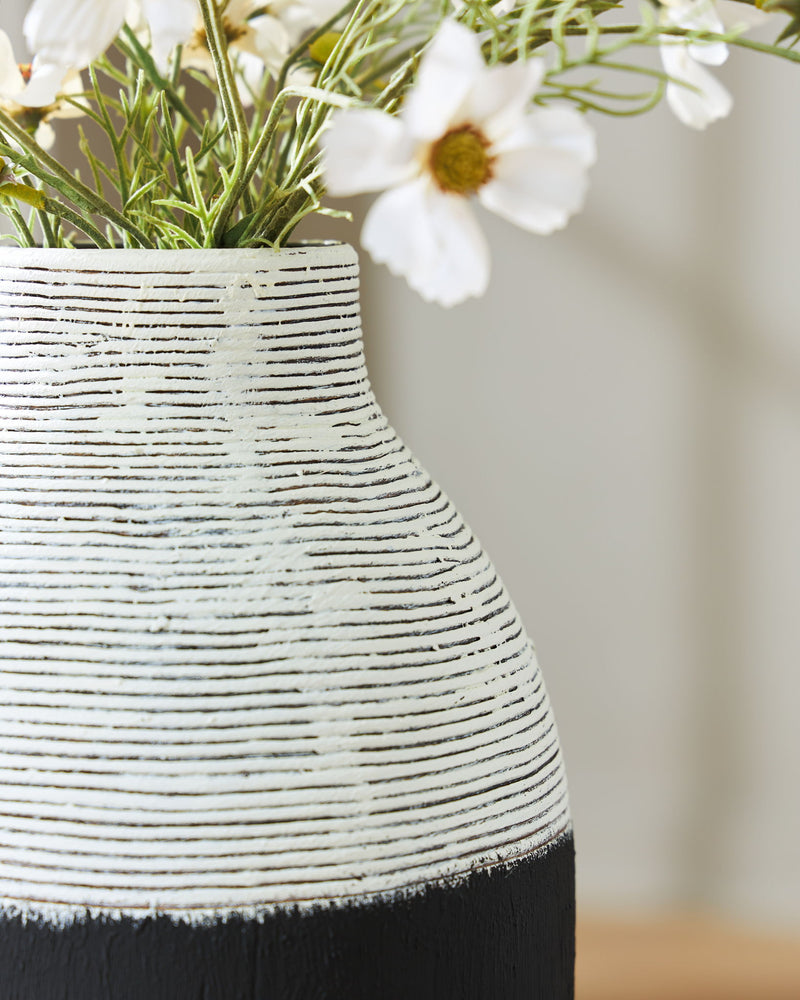 Girtha - Vase - R&R Furniture Gallery (Fountain Valley, CA)