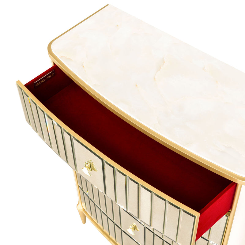 Scotts Square - 5-Drawer Chest - Light Champagne - R&R Furniture Gallery (Fountain Valley, CA)