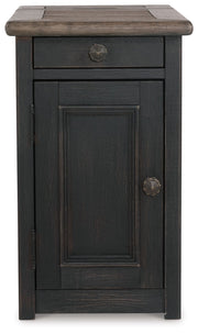 Tyler Creek - Chair Side End Table - Grayish Brown / Black - R&R Furniture Gallery (Fountain Valley, CA)