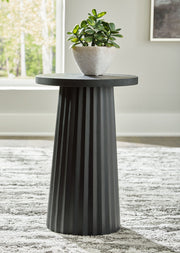 Ceilby - Accent Table - R&R Furniture Gallery (Fountain Valley, CA)