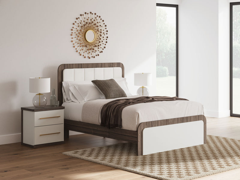 Kendanport - Upholstered Bed - R&R Furniture Gallery (Fountain Valley, CA)