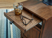 Treytown - Chair Side End Table - R&R Furniture Gallery (Fountain Valley, CA)