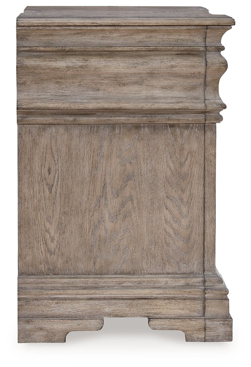 Blairhurst - Three Drawer Night Stand - Light Grayish Brown - R&R Furniture Gallery (Fountain Valley, CA)