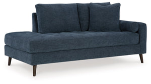 Bixler - RAF Corner Chaise - R&R Furniture Gallery (Fountain Valley, CA)