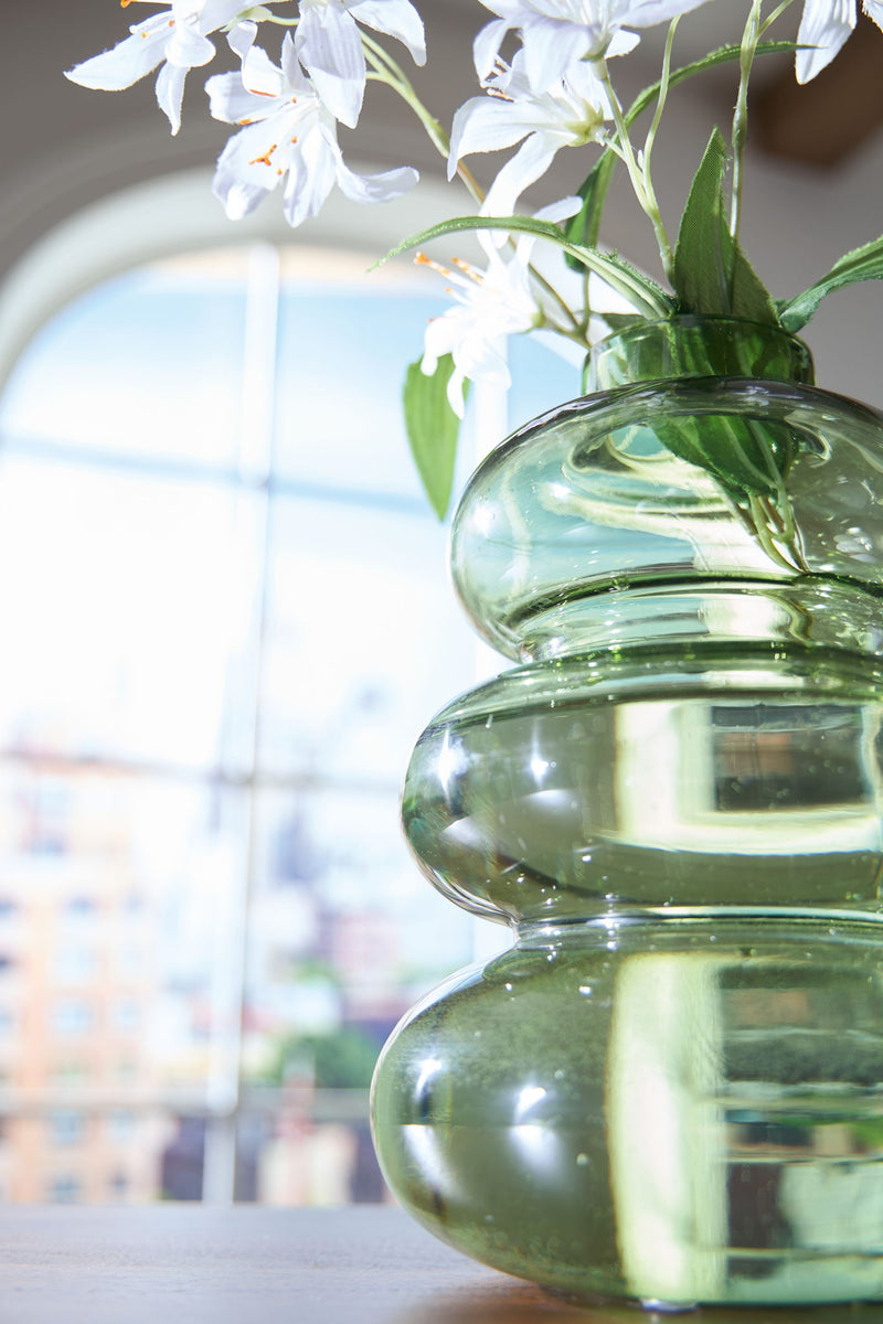 Renethorne - Vase - R&R Furniture Gallery (Fountain Valley, CA)