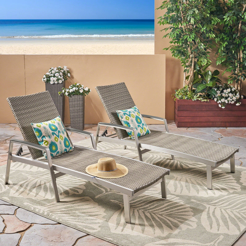 Oaxton - Chaise Lounge - R&R Furniture Gallery (Fountain Valley, CA)