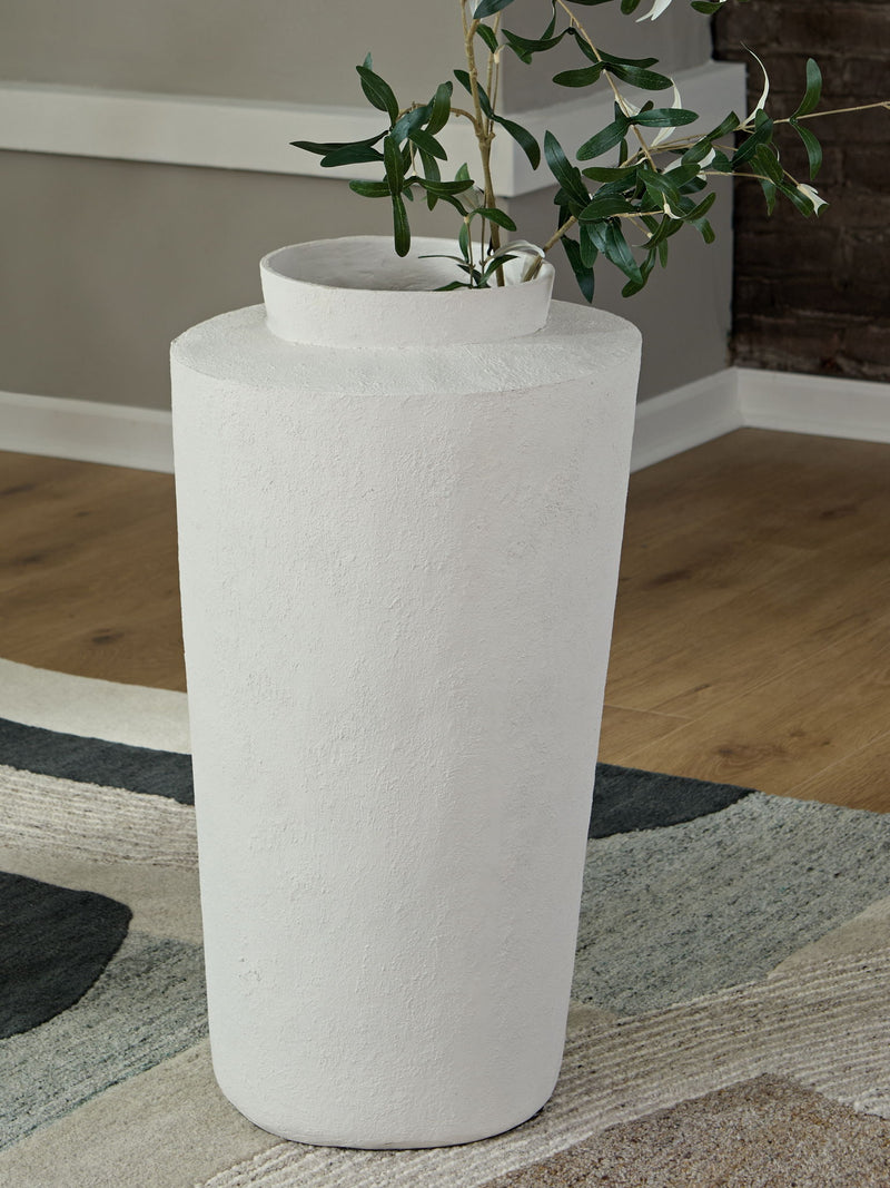 Flurinworth - Vase - R&R Furniture Gallery (Fountain Valley, CA)