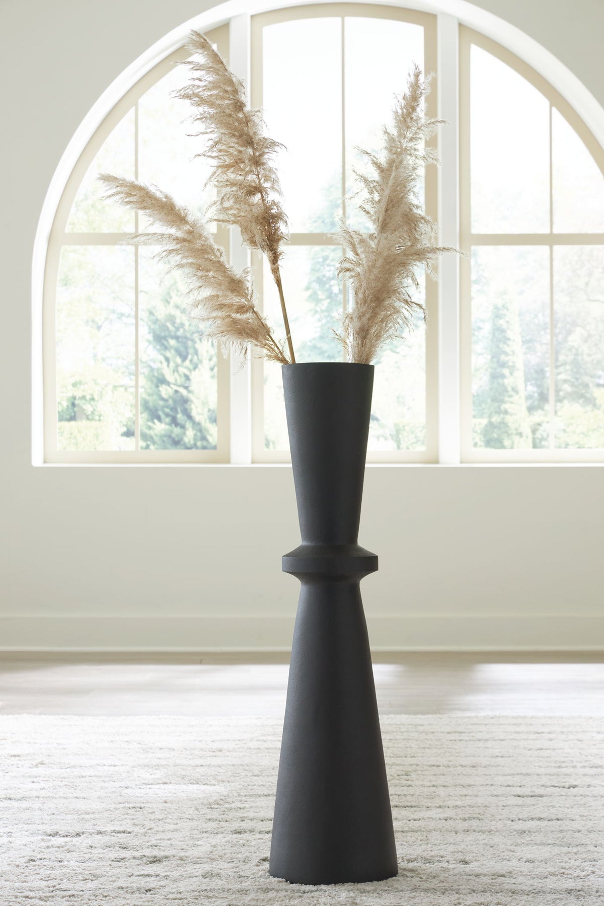 Collisten - Vase - R&R Furniture Gallery (Fountain Valley, CA)