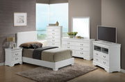 Elegant Platform Bed For Relaxed Spaces - R&R Furniture Gallery (Fountain Valley, CA)