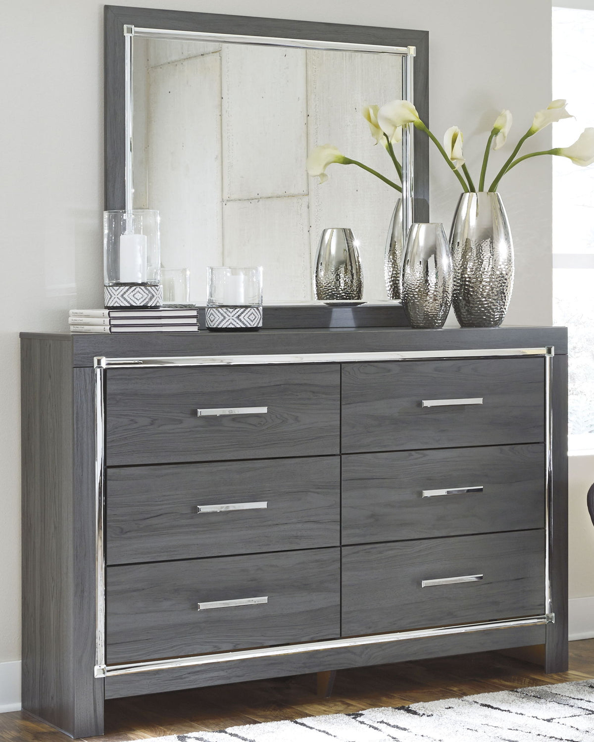 Lodanna - Panel Bedroom Set - R&R Furniture Gallery (Fountain Valley, CA)