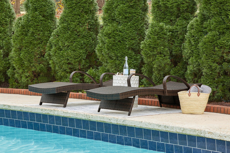 Kantana - Chaise Lounge - R&R Furniture Gallery (Fountain Valley, CA)