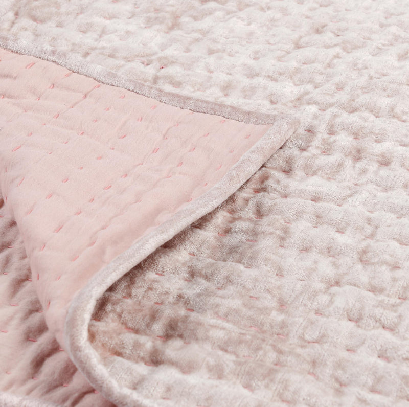 Bari - Velvet Quilt - Bliss Pink