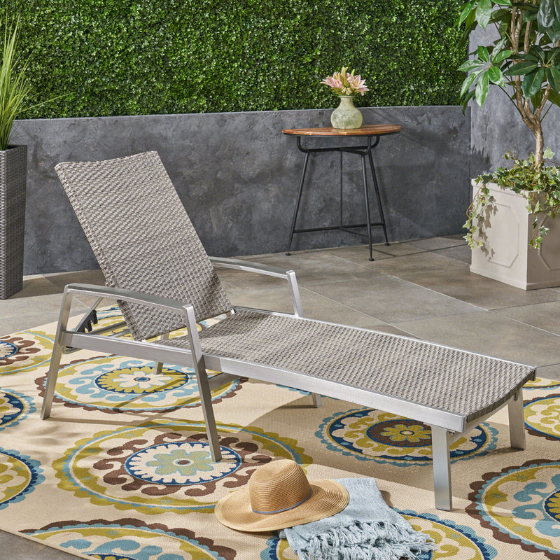 Oxton - Chaise Lounge - R&R Furniture Gallery (Fountain Valley, CA)