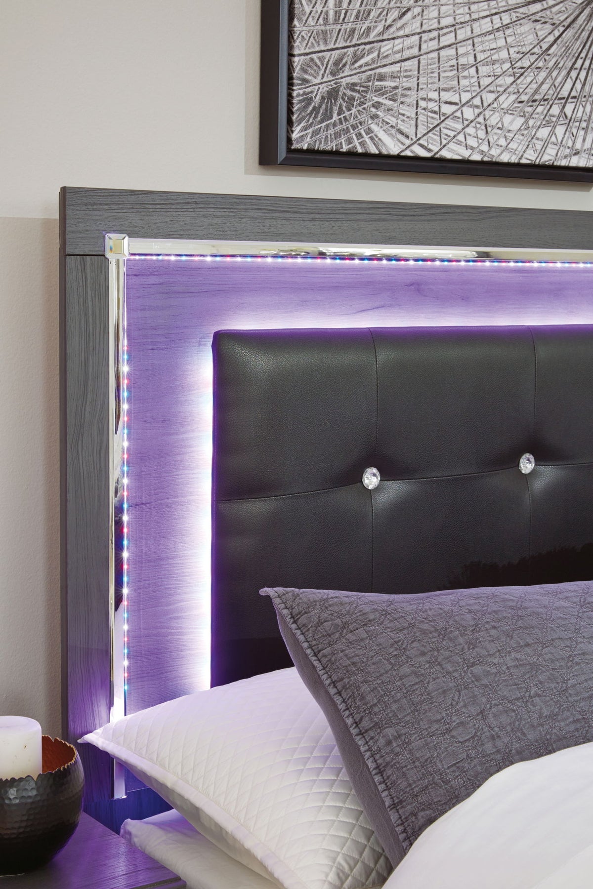 Lodanna - Upholstered Panel Headboard - R&R Furniture Gallery (Fountain Valley, CA)