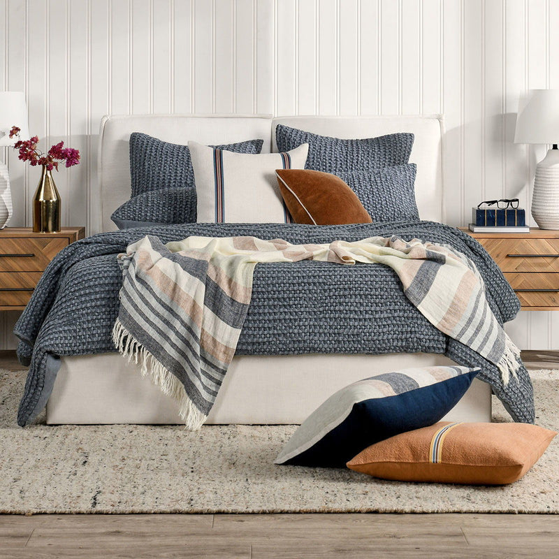 Colmar - Quilt Set - R&R Furniture Gallery (Fountain Valley, CA)