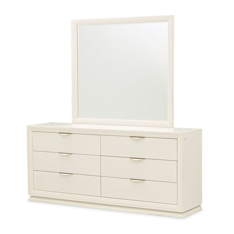 Portrait - Dresser