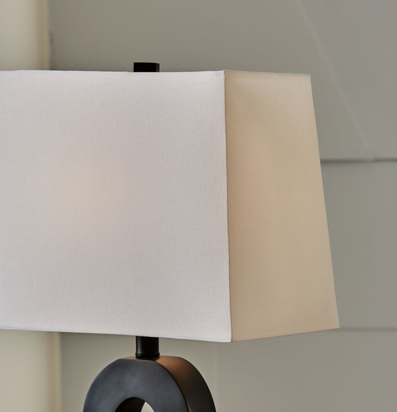 Markellton - Poly Table Lamp (Set of 2) - Black - R&R Furniture Gallery (Fountain Valley, CA)
