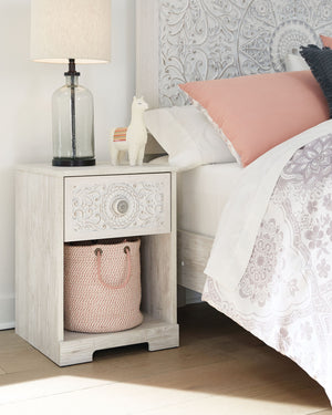Paxberry - One Drawer Night Stand - Open Cubby - Whitewash - R&R Furniture Gallery (Fountain Valley, CA)