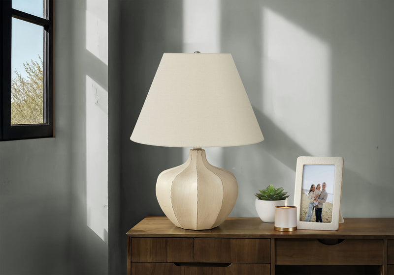 Resin Transitional Lighting, Table Lamp - Cream - R&R Furniture Gallery (Fountain Valley, CA)