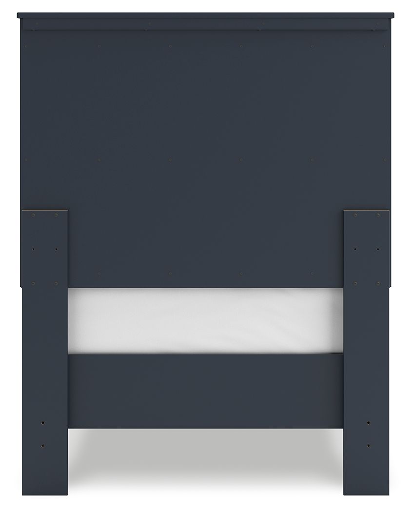Simmenfort - Platform Bedroom Set - R&R Furniture Gallery (Fountain Valley, CA)