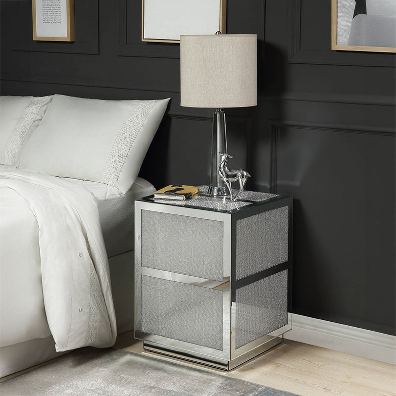 Noralie - 18" End Table With Faux Diamonds - Mirrored - R&R Furniture Gallery (Fountain Valley, CA)