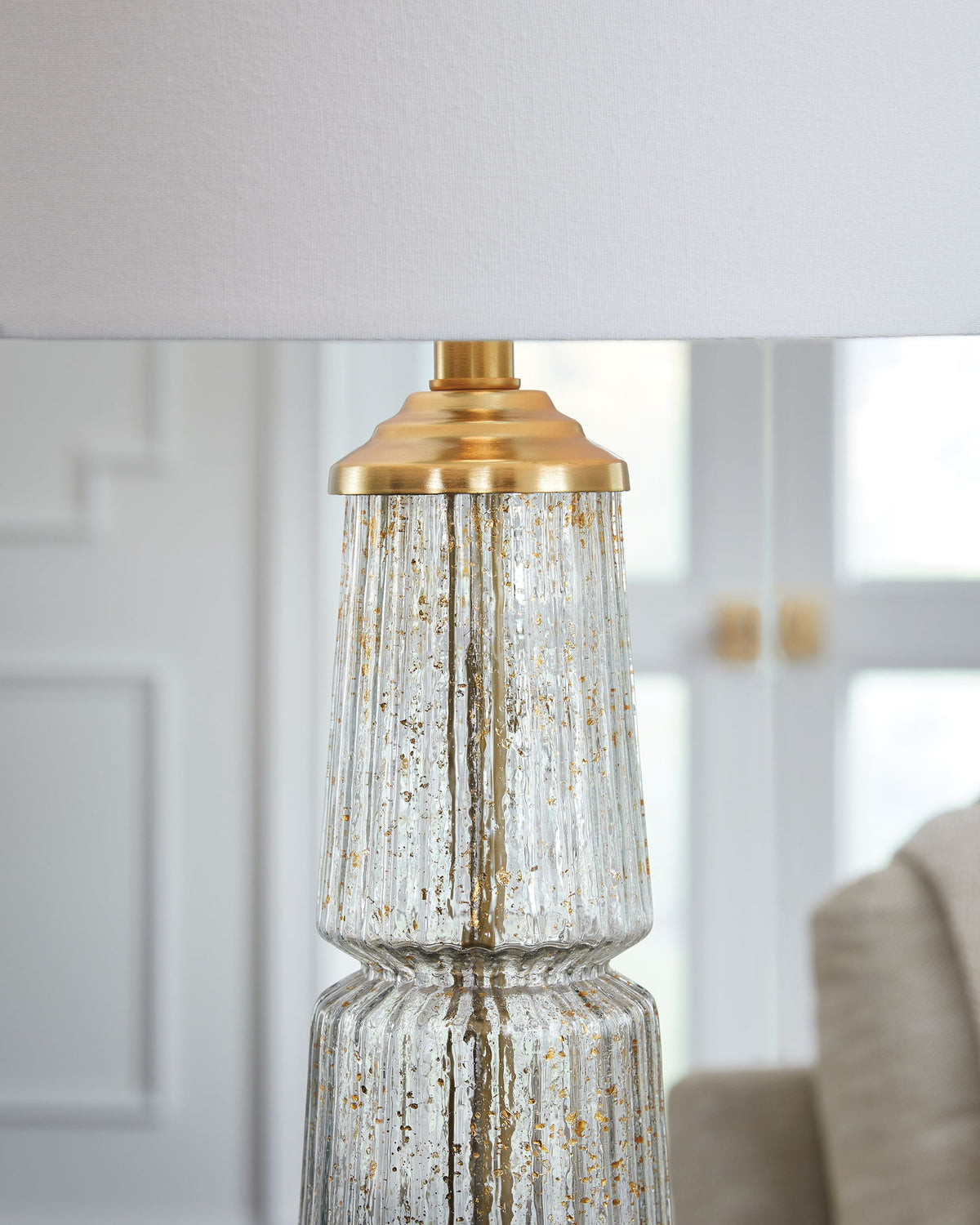 Bakersboro - Glass Table Lamp - Clear / Gold Finish - R&R Furniture Gallery (Fountain Valley, CA)