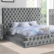 Stefania Queen Bedroom Set - R&R Furniture Gallery (Fountain Valley, CA)