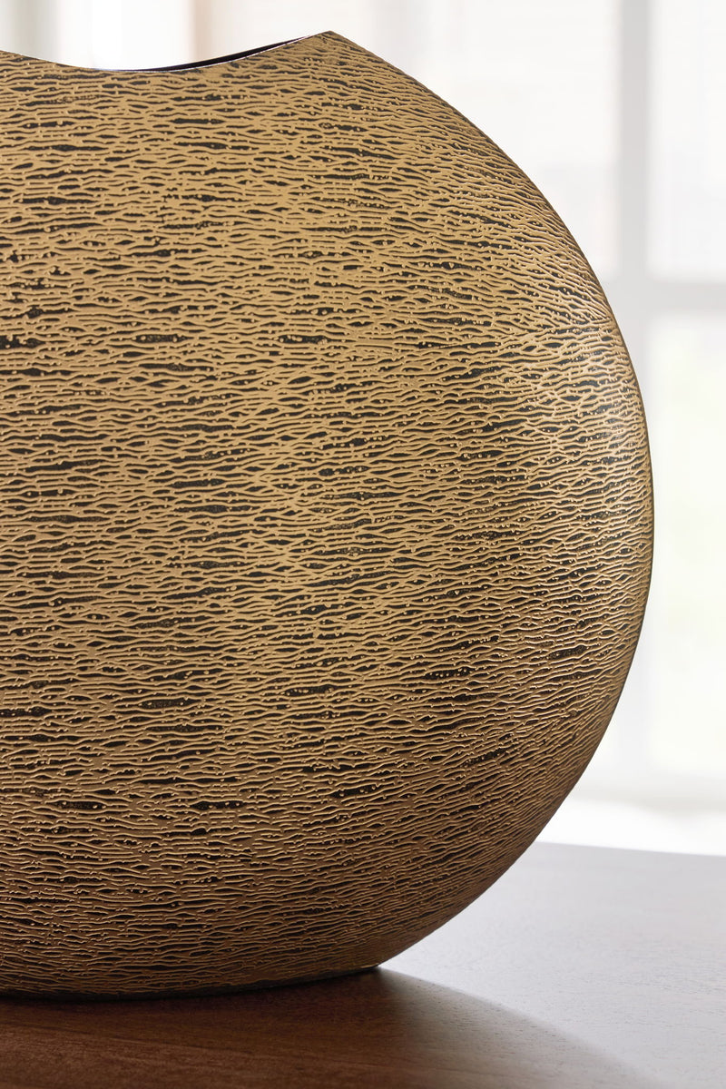 Iansboro - Vase - R&R Furniture Gallery (Fountain Valley, CA)