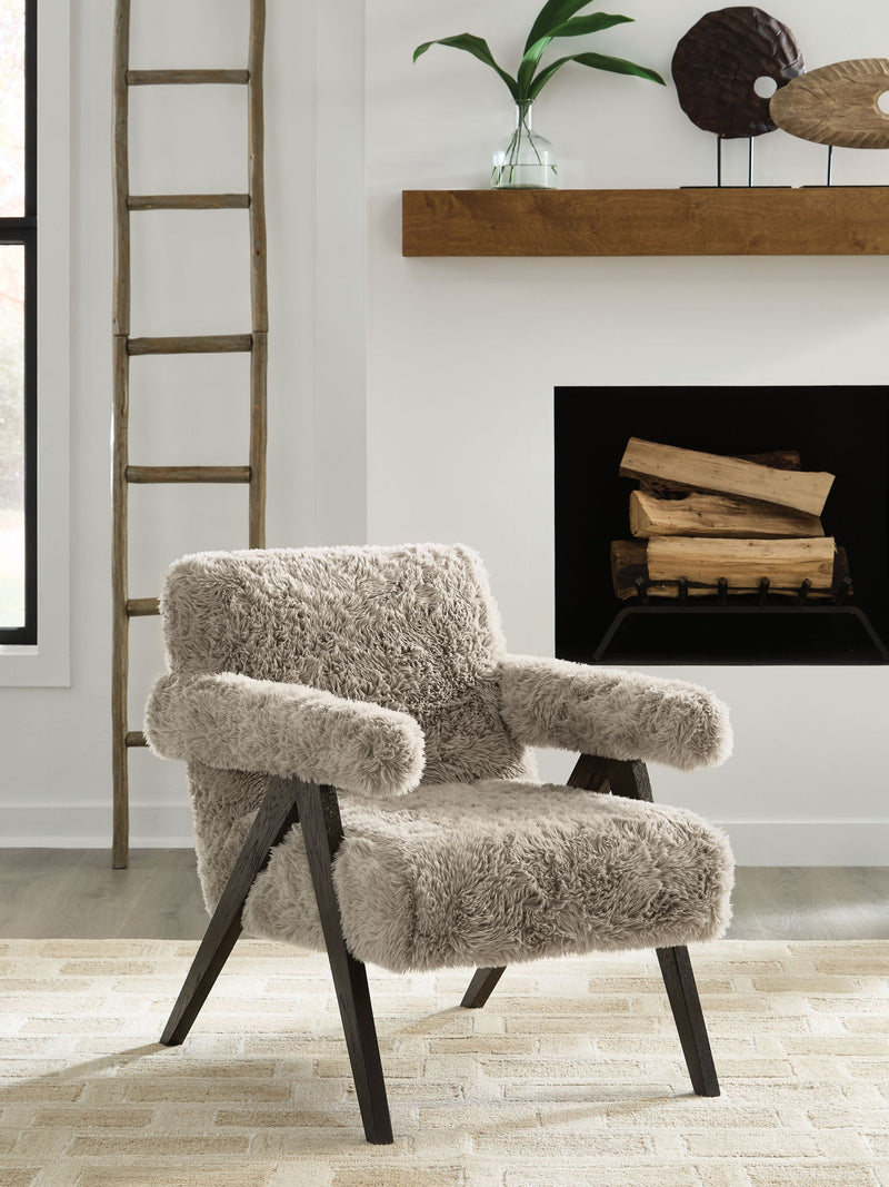 Goda - Accent Chair - R&R Furniture Gallery (Fountain Valley, CA)