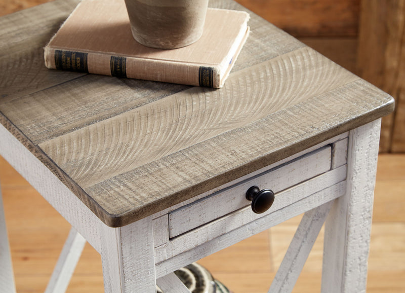 Adalane - Accent Table - White / Gray - R&R Furniture Gallery (Fountain Valley, CA)