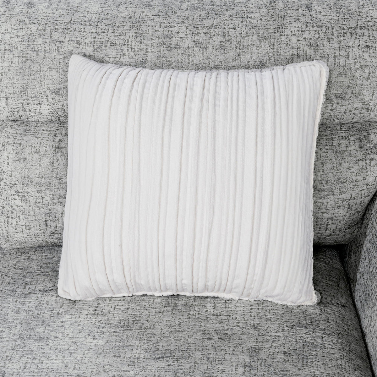 Emiliano - Sectional Sofa With 3 Pillows - Nickel