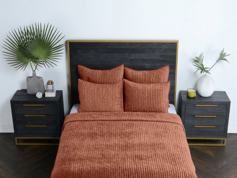 Bari - Velvet Quilt - R&R Furniture Gallery (Fountain Valley, CA)