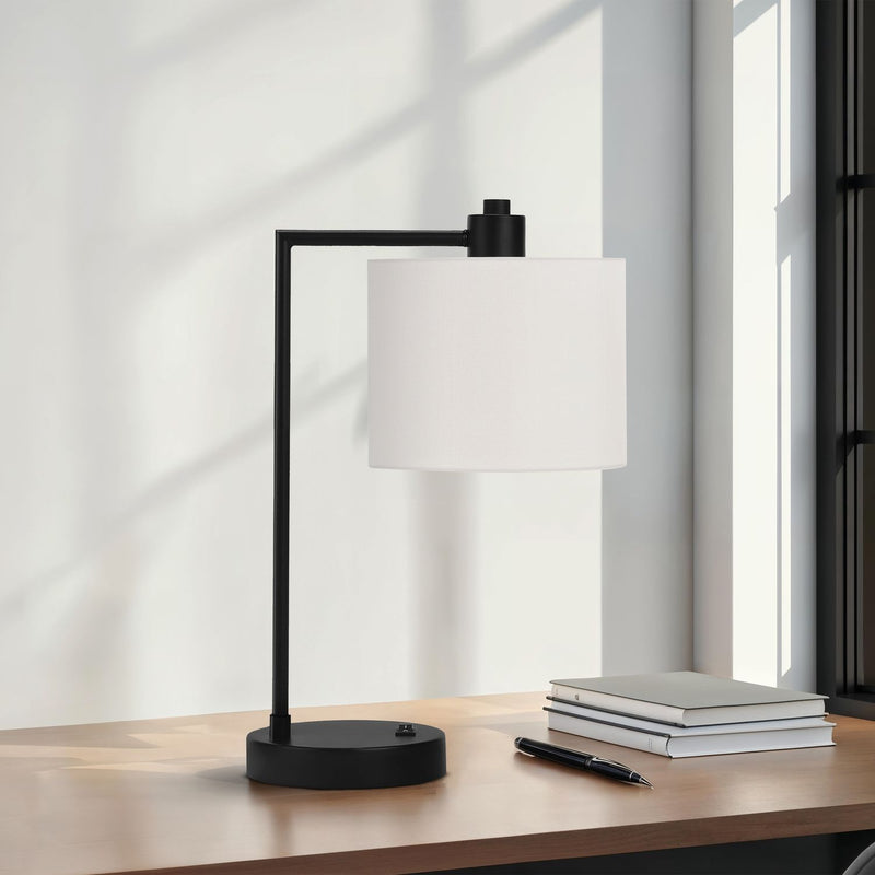 Lighting, Table Lamp, USB Port Included, Modern - Black / Cream - R&R Furniture Gallery (Fountain Valley, CA)
