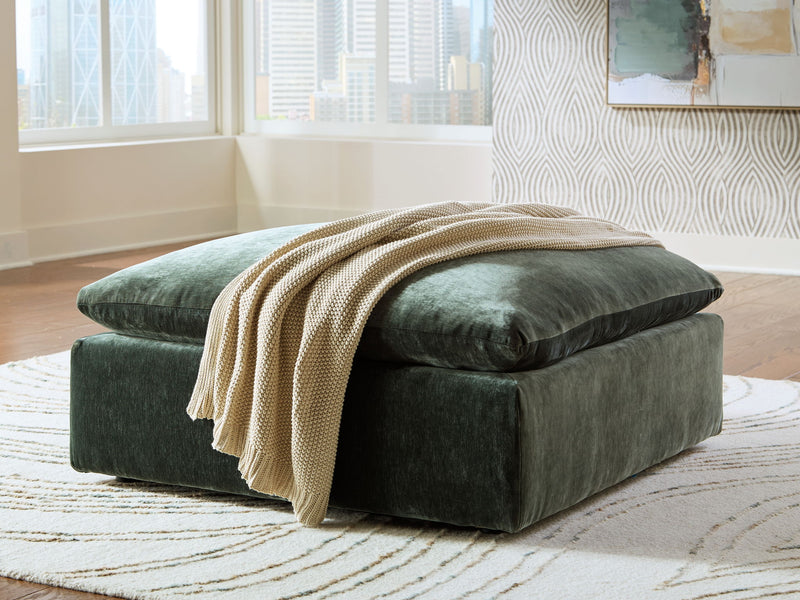 Carriage View - Oversized Accent Ottoman - Jade - R&R Furniture Gallery (Fountain Valley, CA)