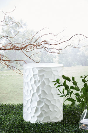 Jungrove - Stool - White - R&R Furniture Gallery (Fountain Valley, CA)