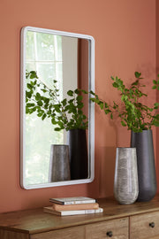 Brocky - Rectangle Accent Mirror - R&R Furniture Gallery (Fountain Valley, CA)