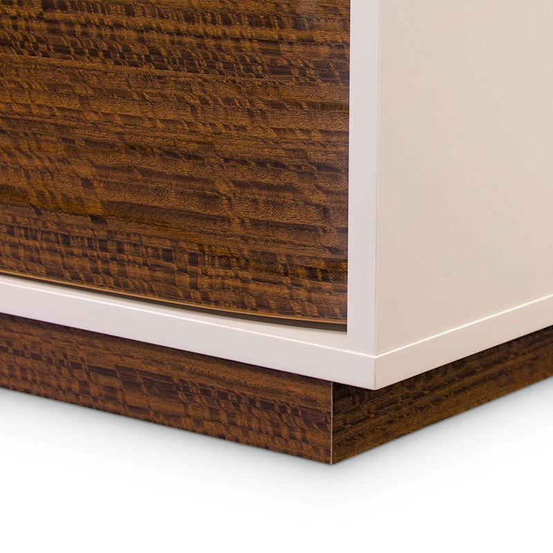 Portrait - Panel Bed
