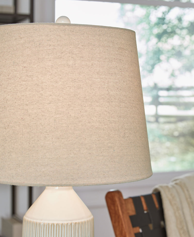 Willport - Ceramic Table Lamp (Set of 2) - Off White - R&R Furniture Gallery (Fountain Valley, CA)
