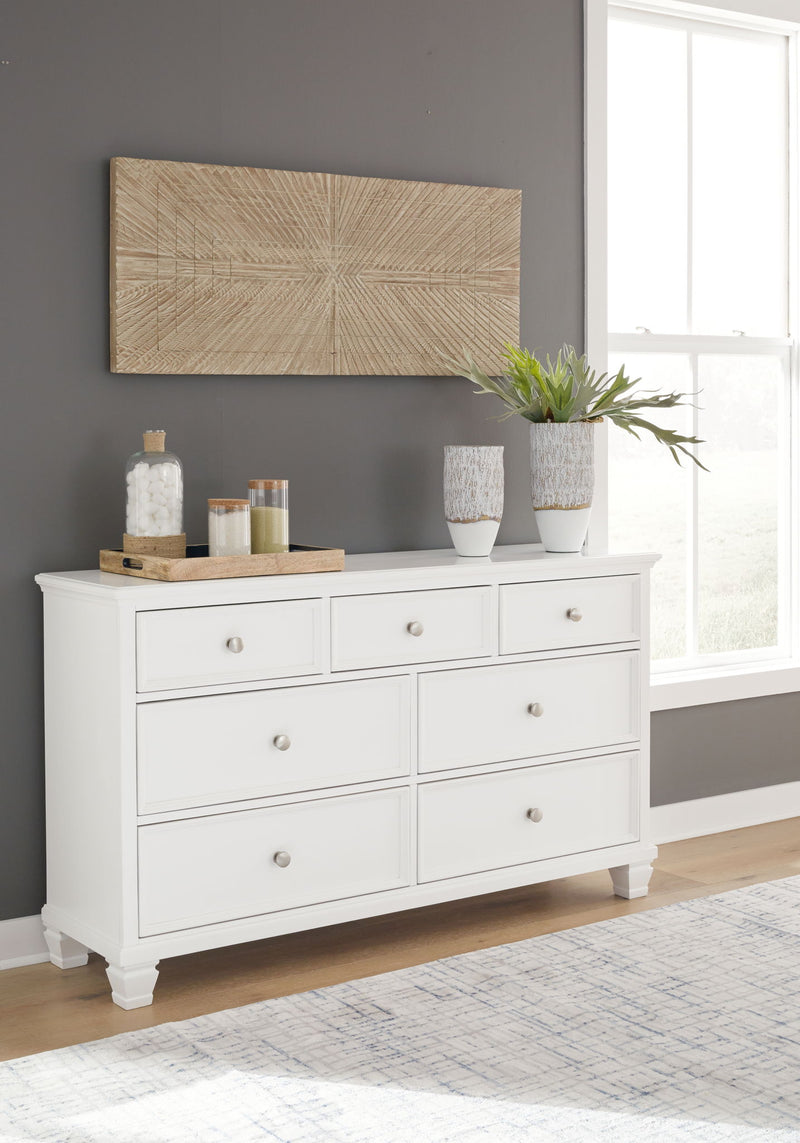 Fortman - Dresser - White - R&R Furniture Gallery (Fountain Valley, CA)