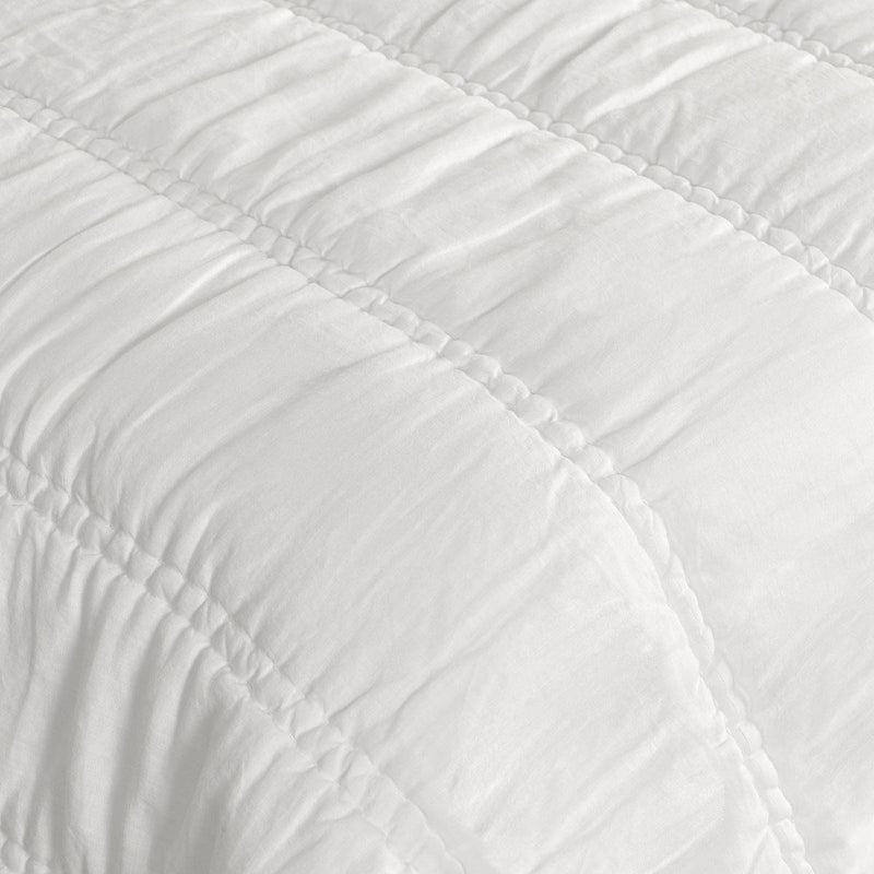 Rowen - Quilt - R&R Furniture Gallery (Fountain Valley, CA)