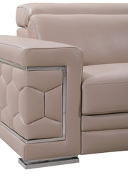 692 - Loveseat - R&R Furniture Gallery (Fountain Valley, CA)