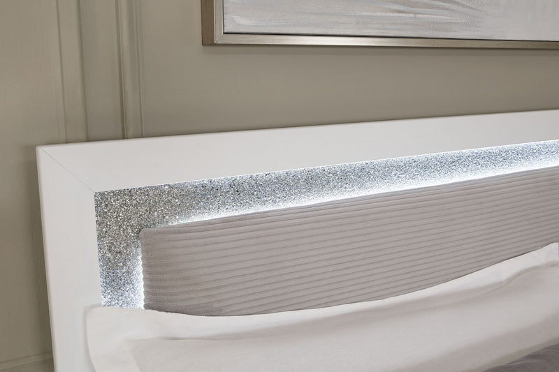 Maeling - King Upholstered Panel Bed - White - R&R Furniture Gallery (Fountain Valley, CA)