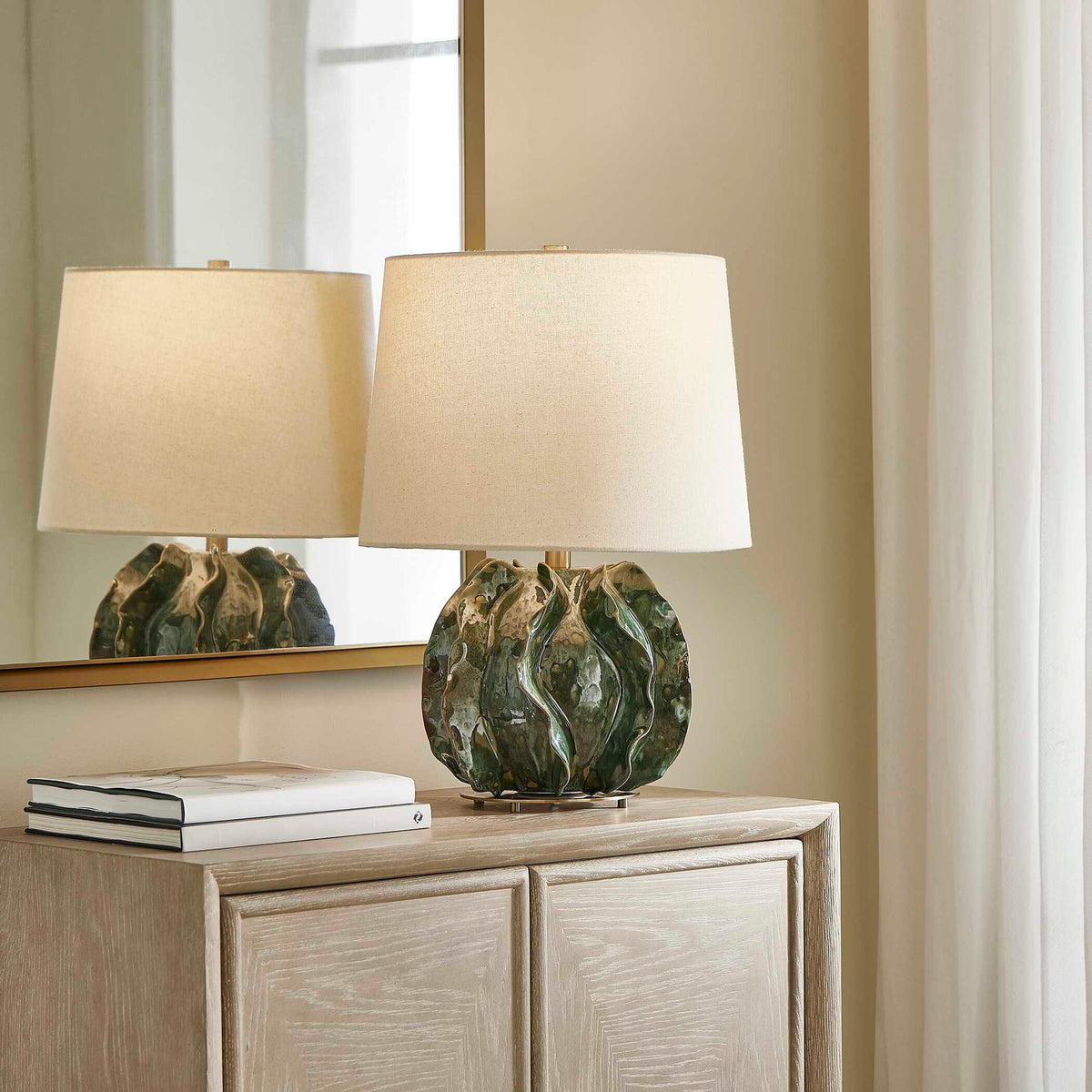 Guinevere - Table Lamp - Deep Green