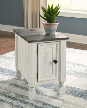 Havalance - Chair Side End Table - White / Gray - R&R Furniture Gallery (Fountain Valley, CA)