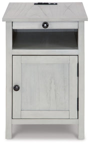 Treytown - Chair Side End Table - R&R Furniture Gallery (Fountain Valley, CA)