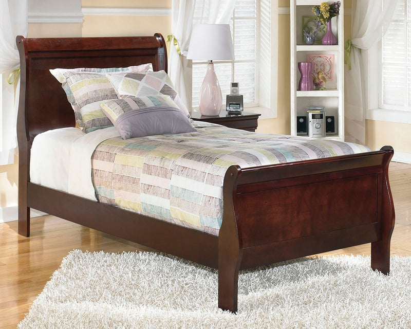 Alisdair - Sleigh Bed - R&R Furniture Gallery (Fountain Valley, CA)