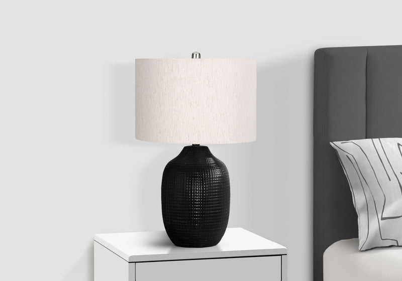 Lighting, Table Lamp, Ceramic, Contemporary - Black / Cream - R&R Furniture Gallery (Fountain Valley, CA)