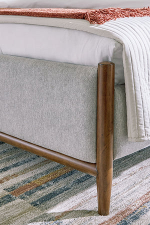 Lyncott - Upholstered Bed - R&R Furniture Gallery (Fountain Valley, CA)